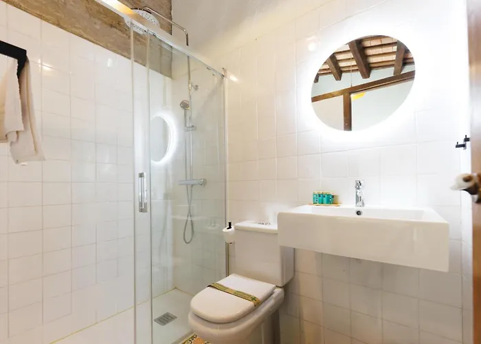 Bravissimo Calderes El Bou, With River View * ジローナ